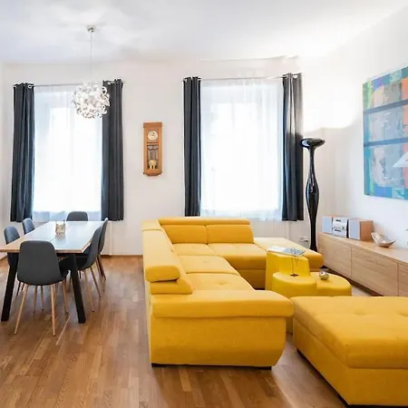 Lägenhet Zizkov - Dz Rent